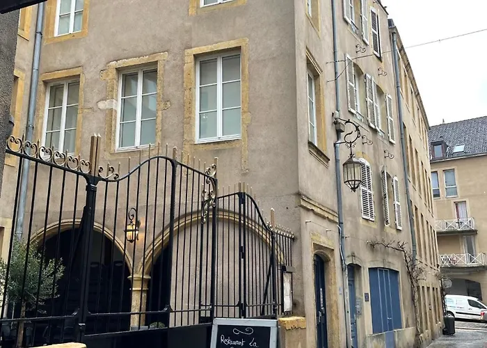 Fleure De Ly / Superb Studio Flat In Old Town
