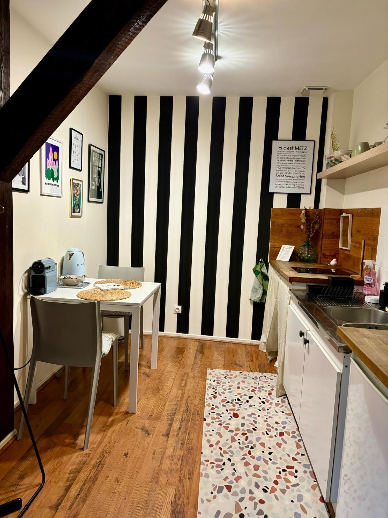 Fleure De Ly / Superb Flat In Old Town